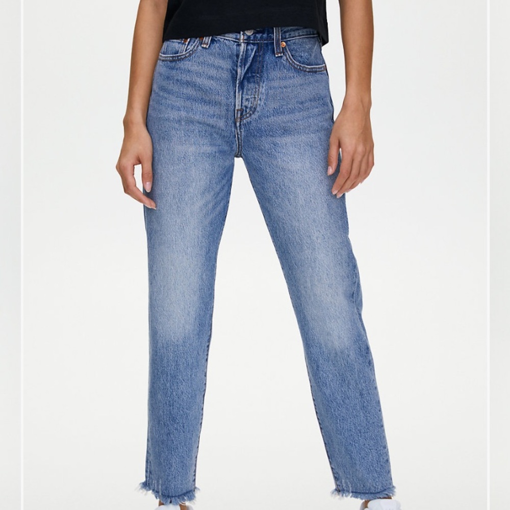 Levi’s high waisted mom jean